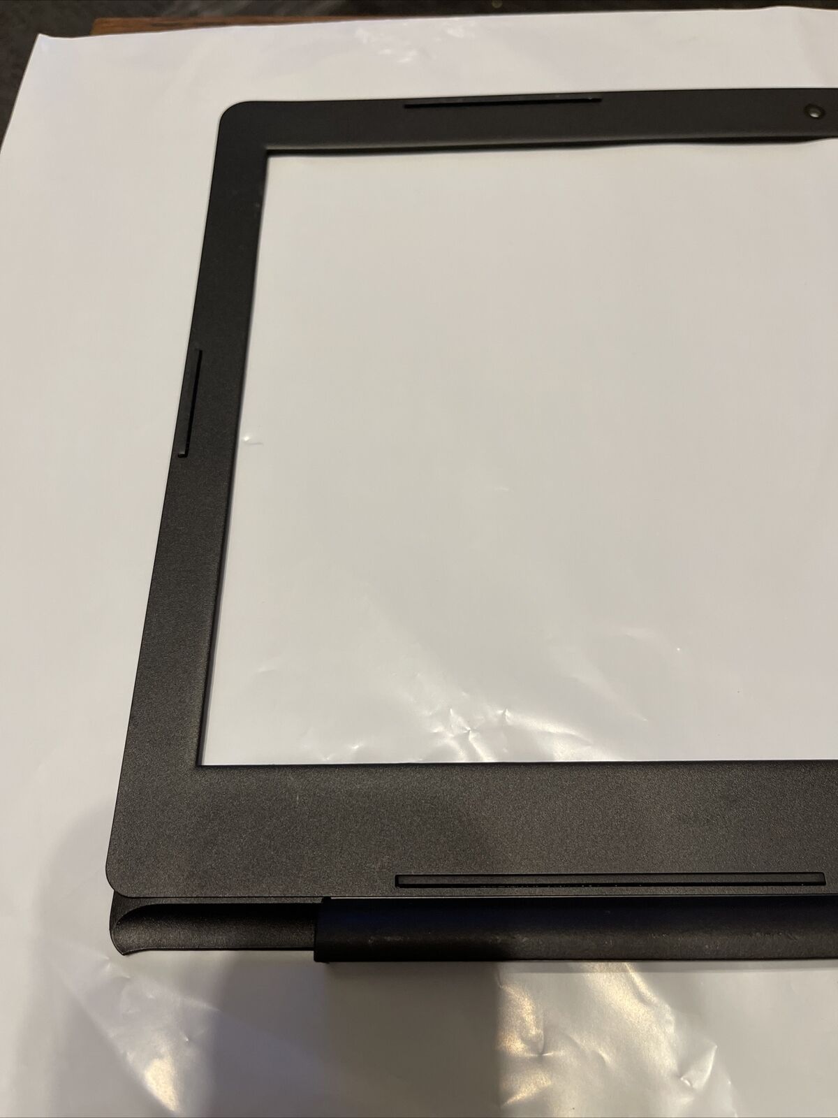Dell Inspiron 15 3582 3583 3585 B Shell Screen Frame Bezel 0FCCVD FCCVD N1