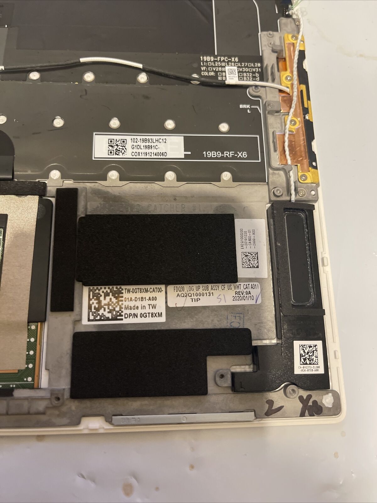 Dell XPS 9300 Palmrest Touchpad french Keyboard Assembly GT8XM P6 T1