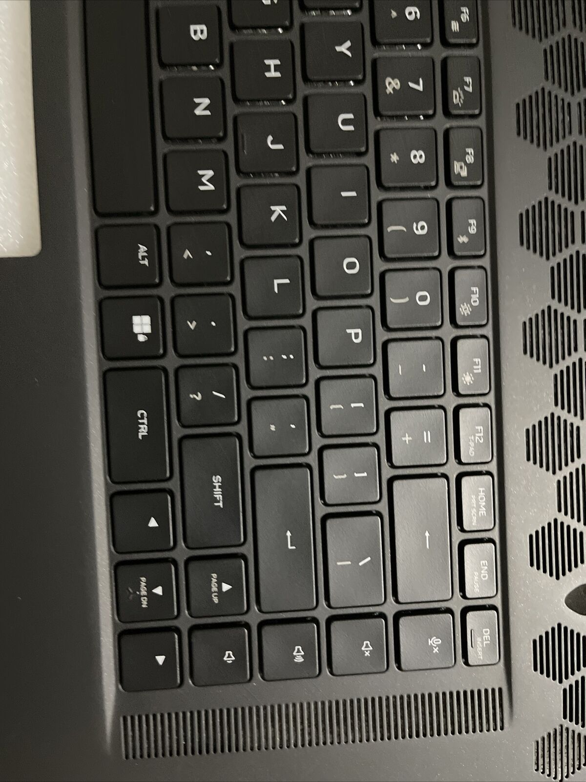 Genuine Dell Alienware X17 R2 Palmrest keyboard US English 718M9 0718M9 K6 P8
