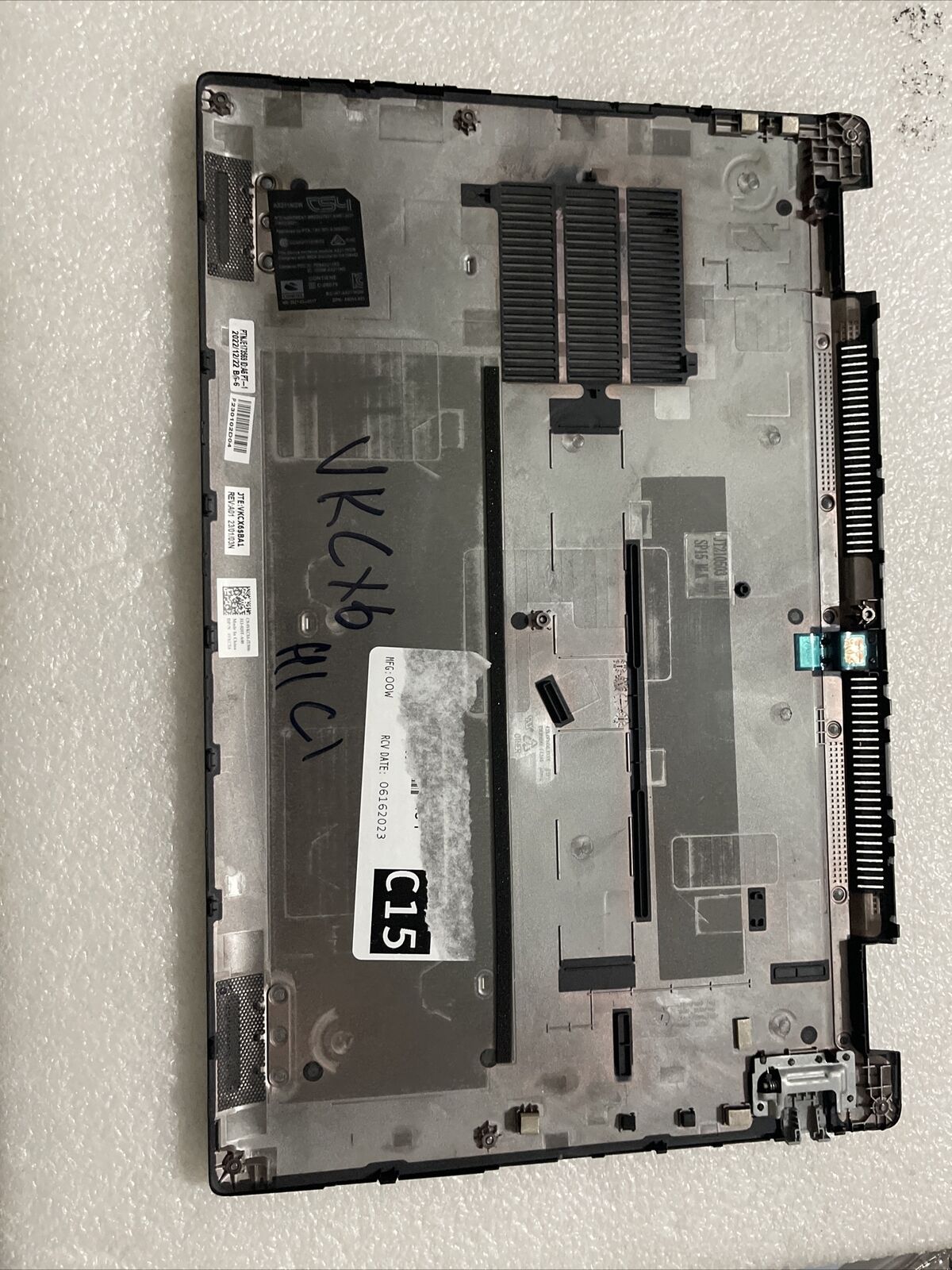 Genuine Dell Latitude 5530 E5530 Bottom base cover  96V58 VKCX6 H1 C1