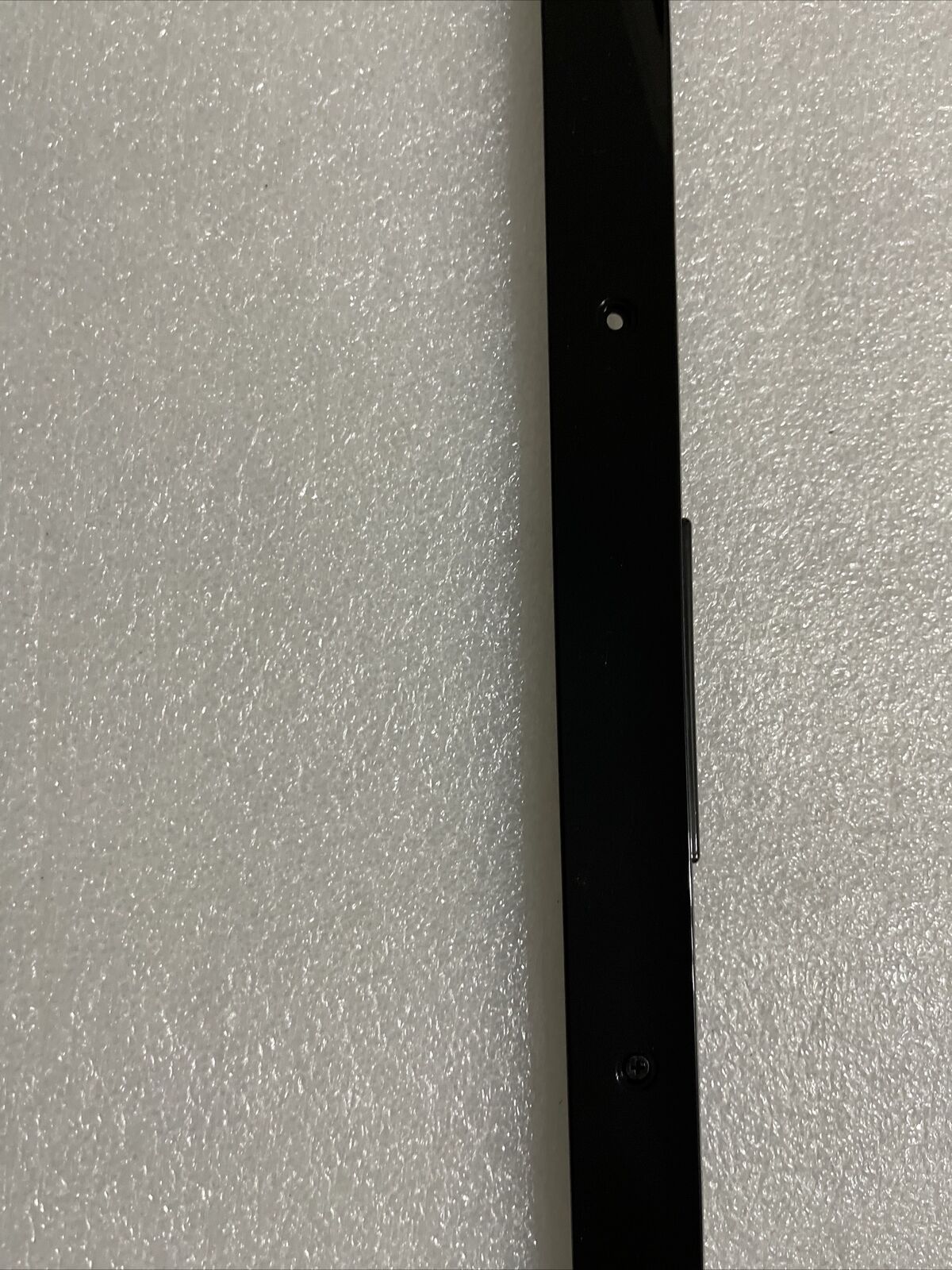 New Genuine Dell Inspiron LCD Front Bezel Cover 1545 1546 Shell 0N646J 0M685J H1