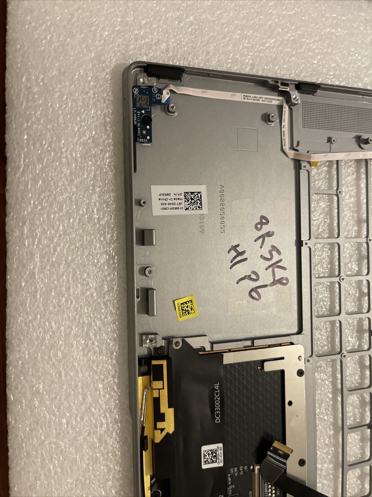 New Dell OEM Latitude 9520 Palmrest Touchpad No SC 3HVVG 07XD0 8R5KP H1 P6