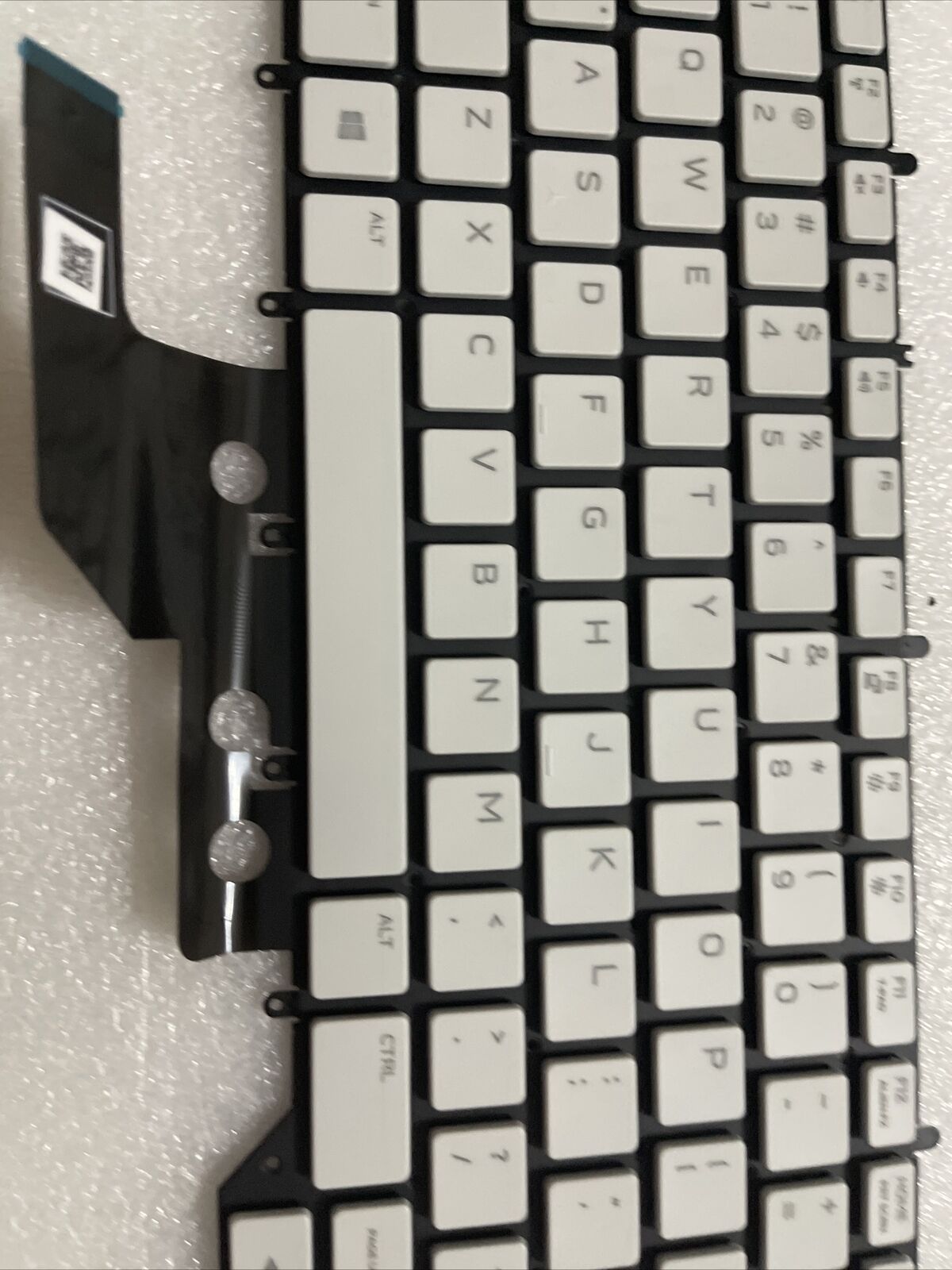 Genuine Dell Alienware M15 R2 Lunar Light RGB Laptop Keyboard Y79F6 00T44R N1 B4