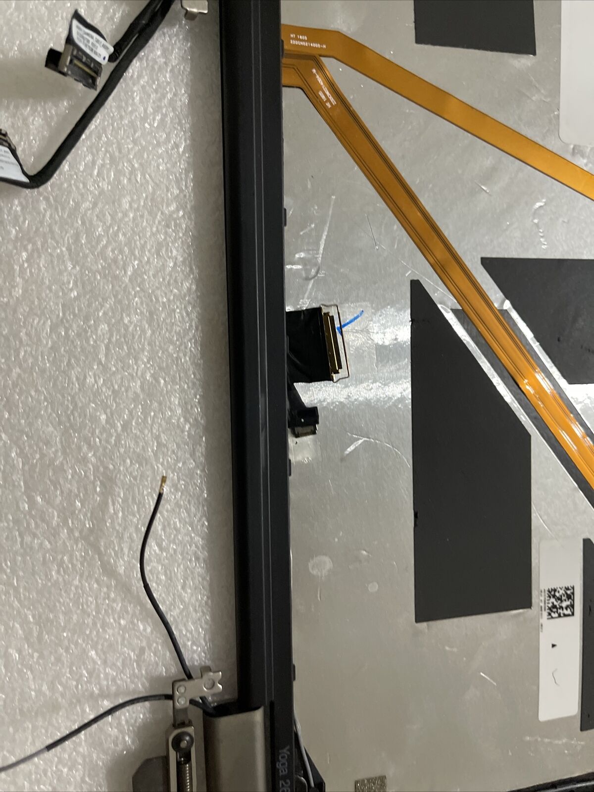 Genuine Lenovo Yoga 260 LCD Rear Back Cover  Hinges Camera AQ1EY000200 H1 N1