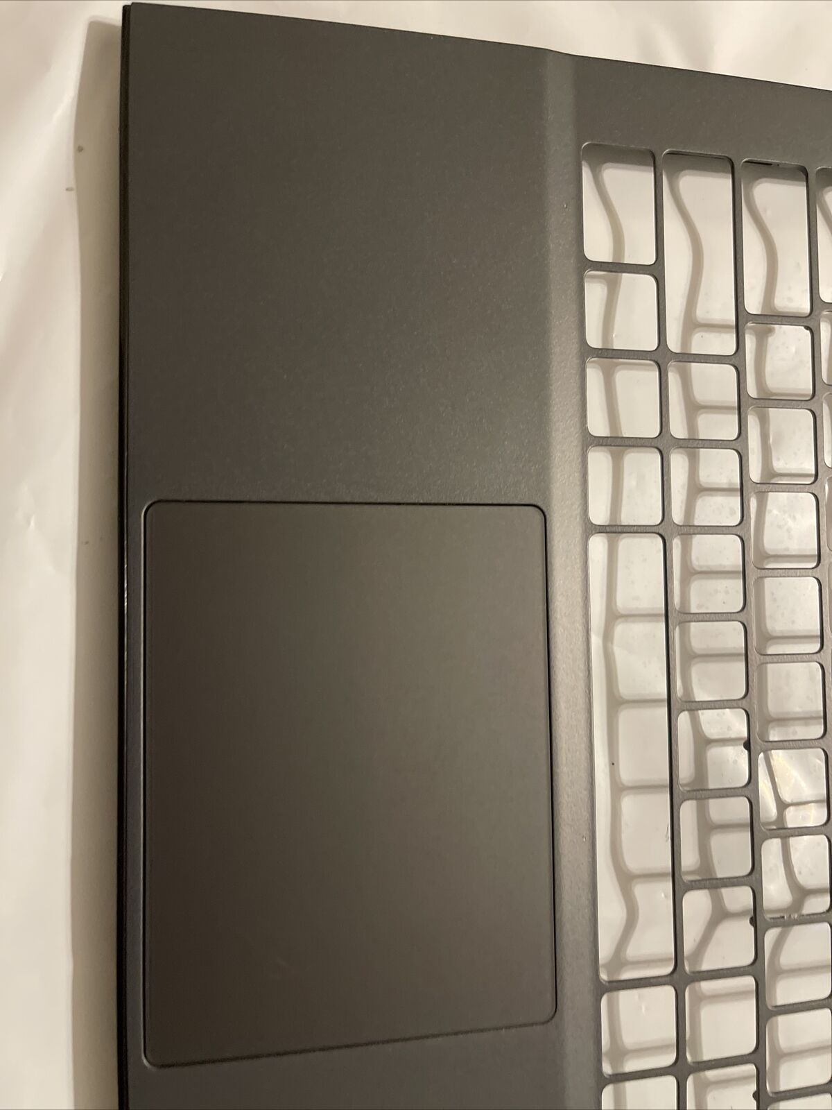 Dell Alienware M17 R3 Laptop Palmrest Touchpad  0CF7YR CF7YR 00KP6D 0KP6D H1 P2