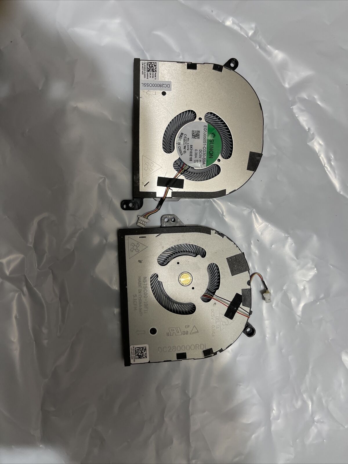 Genuine DELL Precision 5550 5560 5570 CPU GPU cooling fans 0DJH35 009RK6 h1