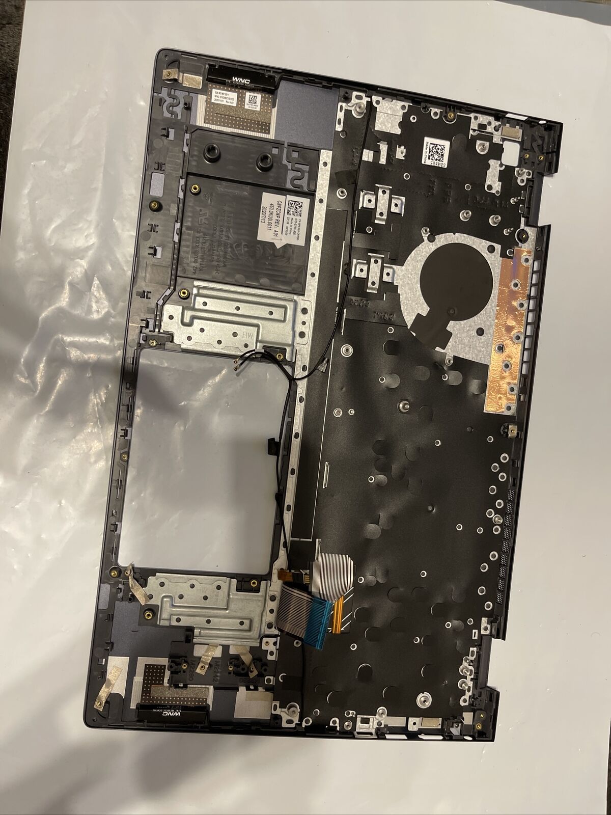 Dell Inspiron 15 5501 Laptop Palmrest Touchpad spanish BCL Keyboard  P93G9 P3