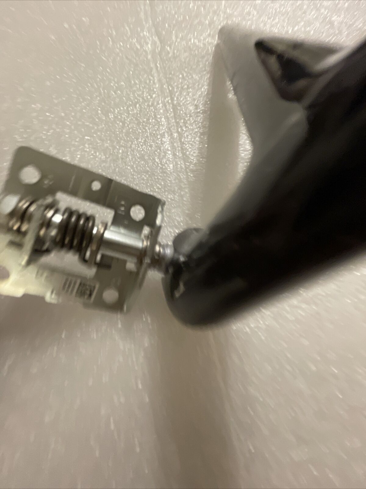 Genuine  Dell Hinge I5490-3930BLK-PUS FTTR8 0FTTR8