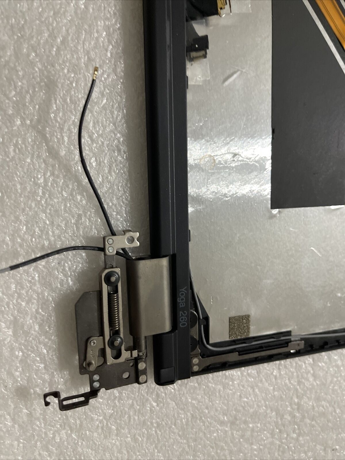 Genuine Lenovo Yoga 260 LCD Rear Back Cover  Hinges Camera AQ1EY000200 H1 N1