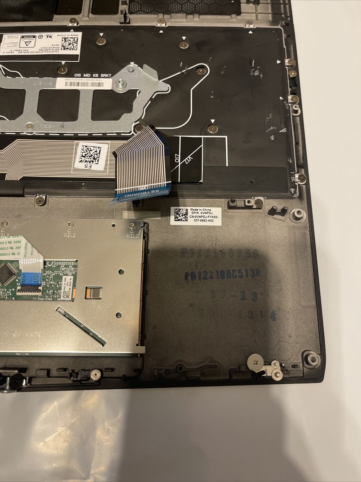 Genuine Dell Alienware M15 15.6" Laptop Palmrest Touchpad Keyboard VNPDJ P4 T3