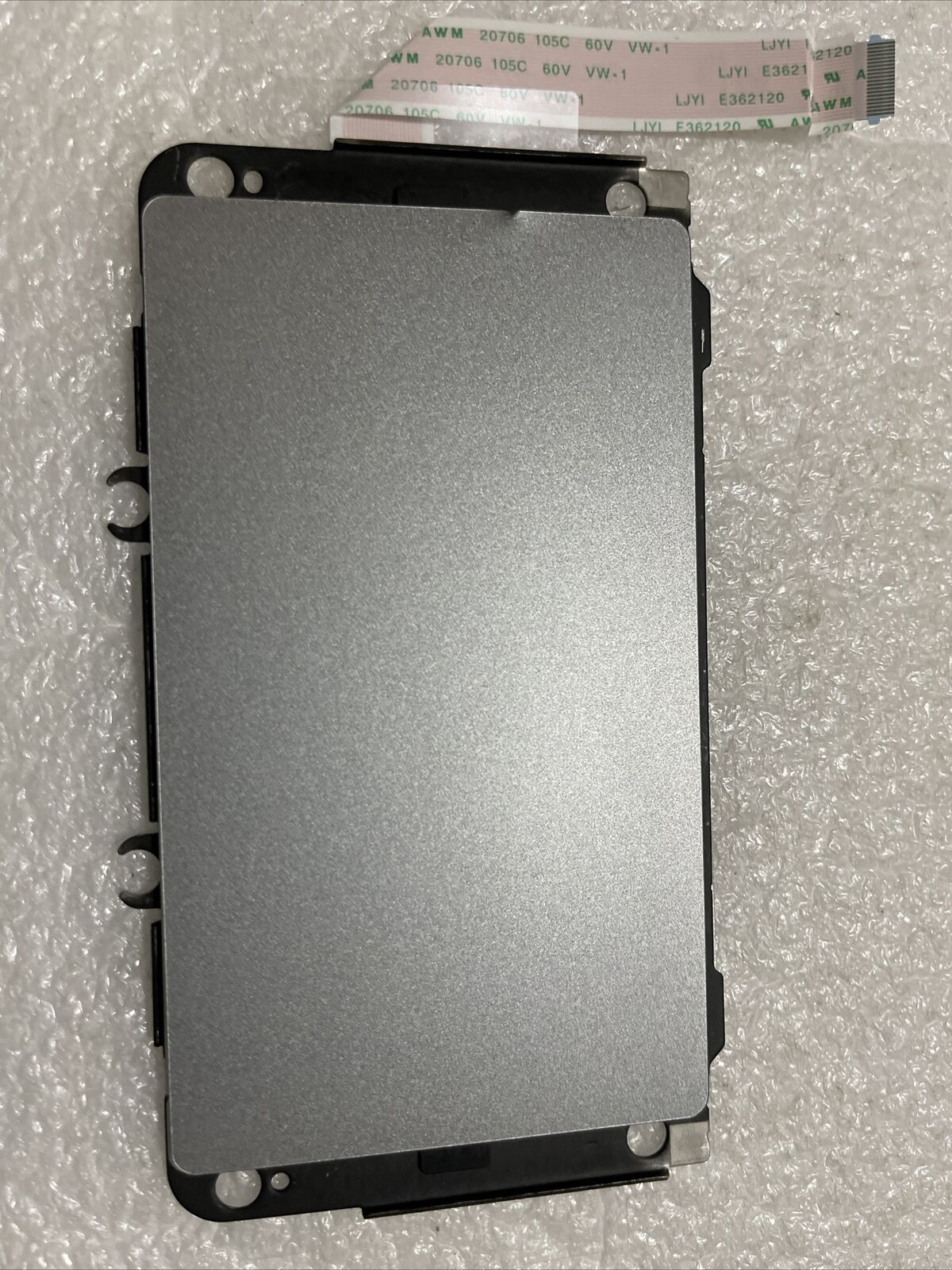 Genuine Dell Latitude 3540 E3540 Laptop Touchpad   W Cable  VCJDN 0DVR0W C1 T4