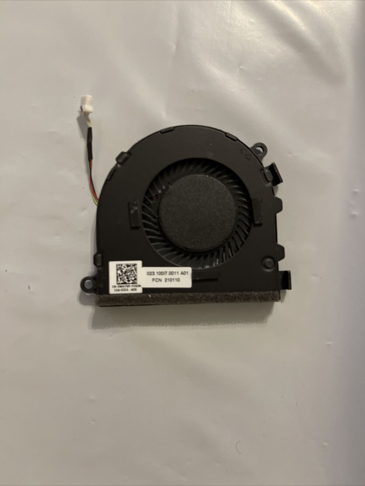 Genuine Dell Latitude 3310 2-in-1 Laptop Cooling Fan Assembly  WH7XP 0WH7XP P2