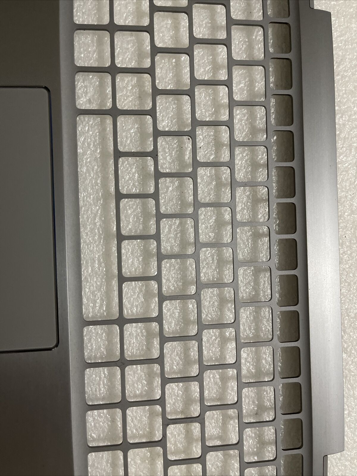 Dell OEM Latitude 9520 Palmrest Touchpad No SC 3HVVG 8R5KP 07XD0 H4 P6