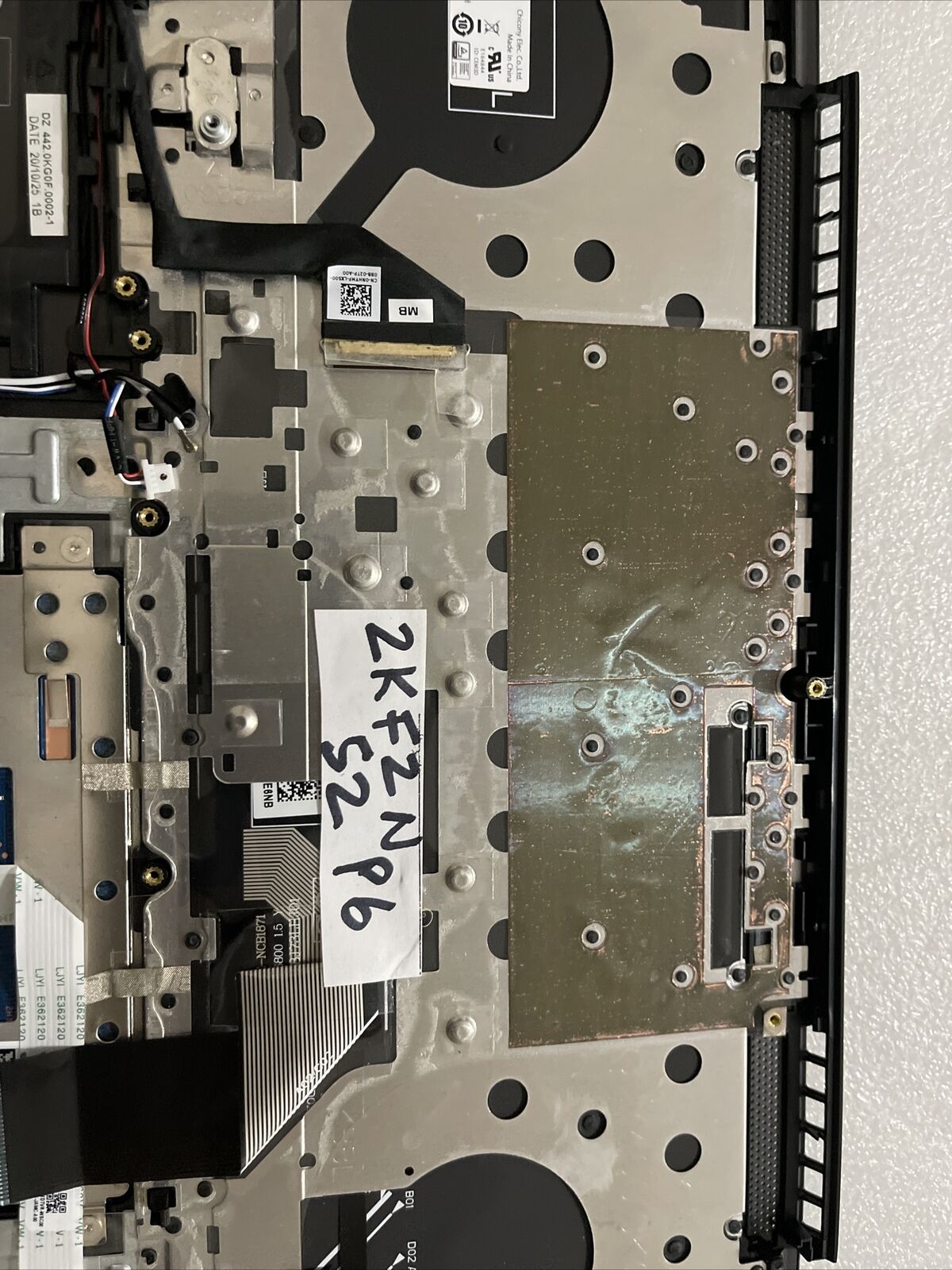 Dell Inspiron 15 7590 Palmrest US/EN BCL Keyboard  SPEAKERS Extras 2KF2N S2 P6