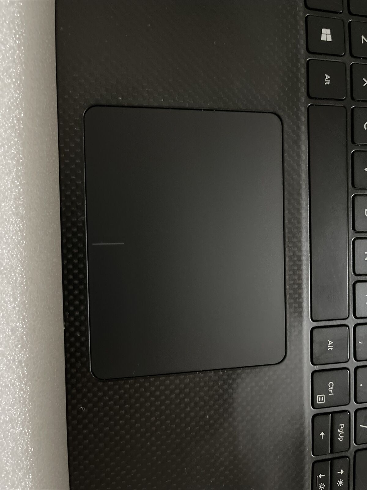 Sticky Dell XPS 9575 Palmrest Touchpad US/EN BCL Keyboard M9W9K NTP6 GradeB Read