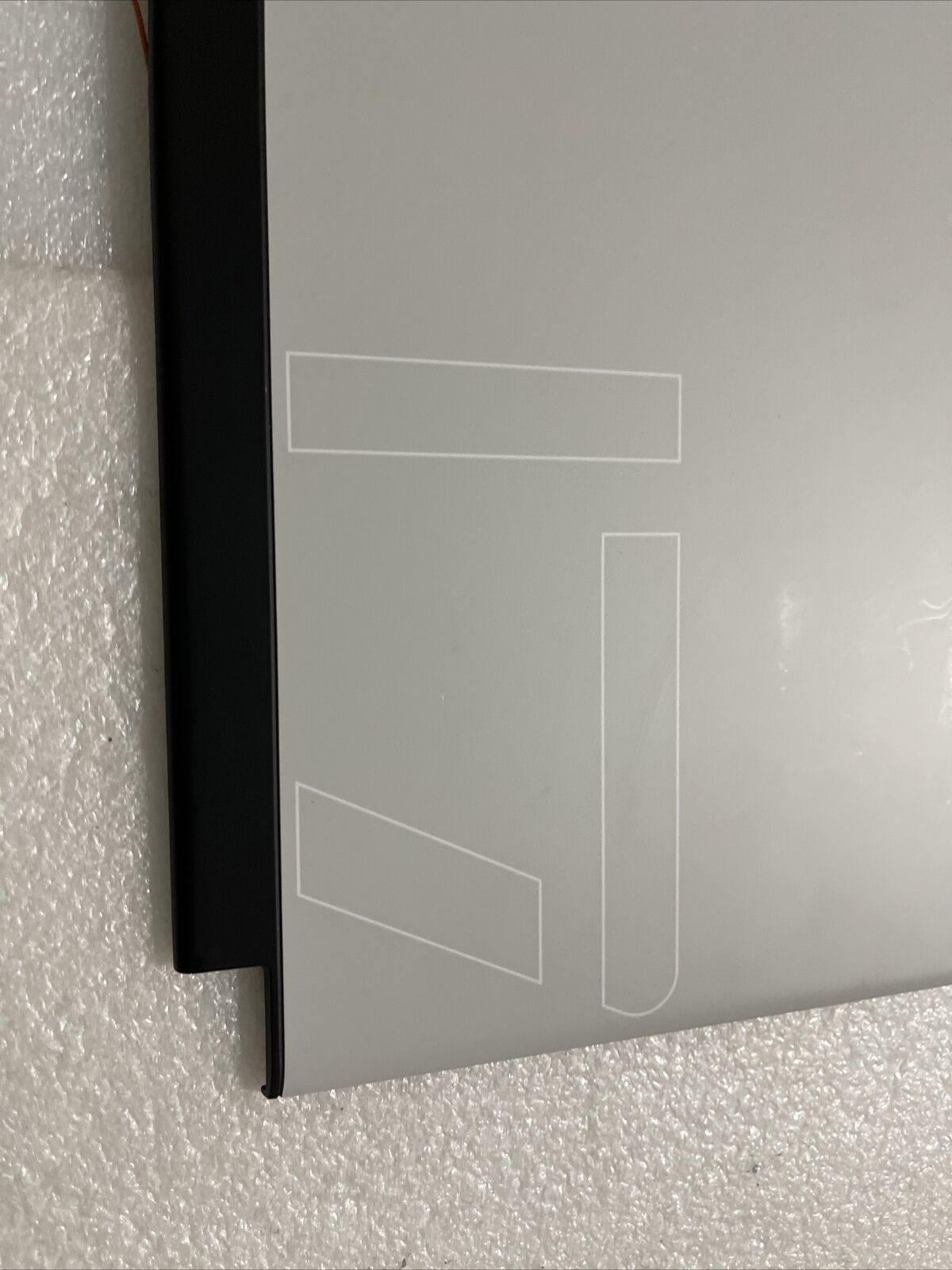 Oem Dell Alienware M17 R3 LCD Back Cover 17.3 White Camera Cables 0R0CJC H9 Q1