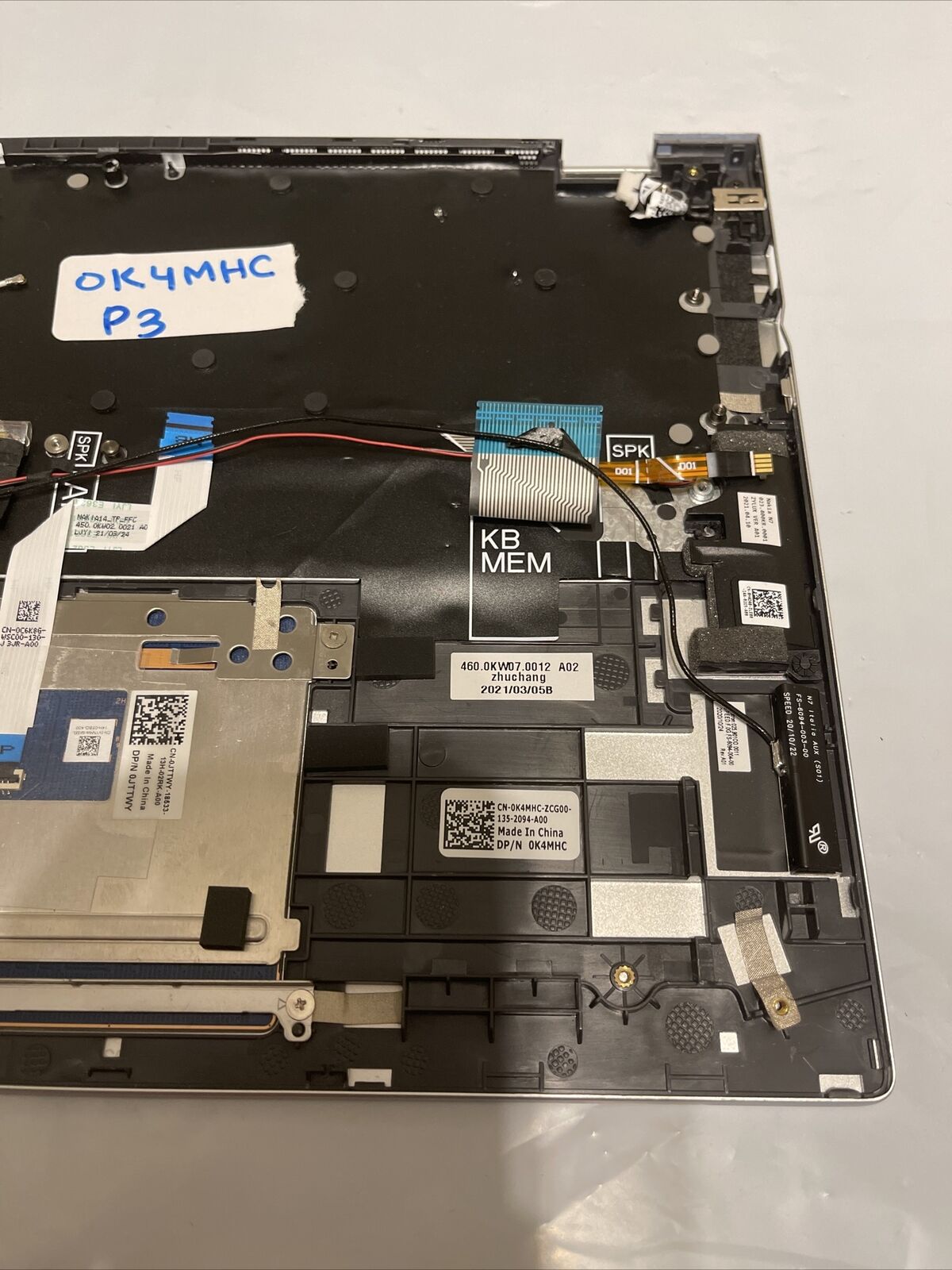 Genuine Dell Inspiron 7400 Palmrest USEng Backlit Keyboard Silver CJ7N3 K4MHC P3