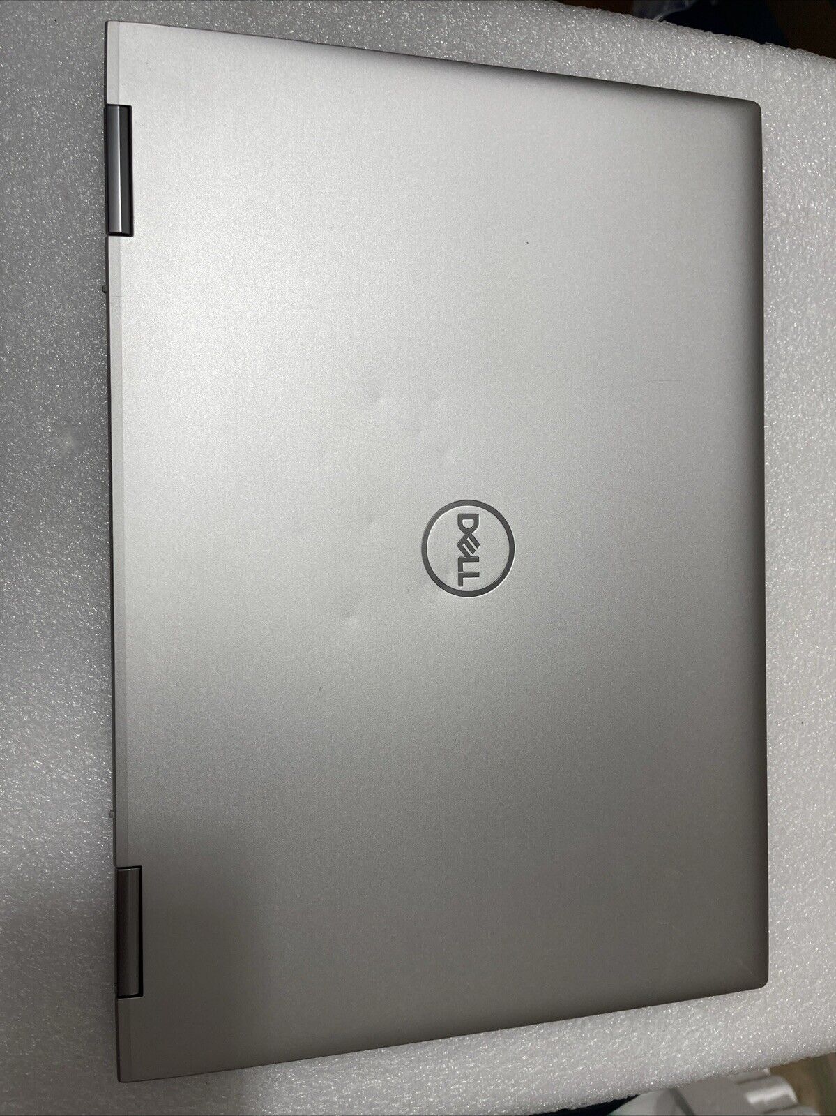 DELL INSPIRON 7706 2 In 1 17.3 WVA QHD+ Lcd Silver TOUCHSCREEN 7TD3M GKF1 Dented