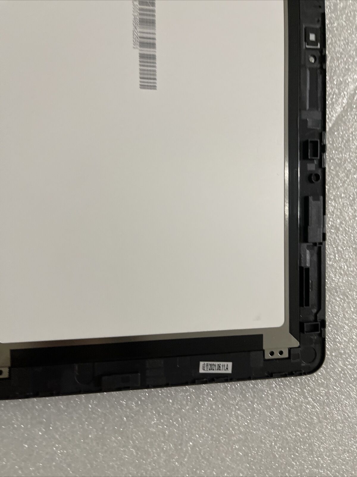 OEM Dell Latitude 3120 2-in-1 Touchscreen WXGA LCD  Bezel YPG7G 3NM8D H1 S8