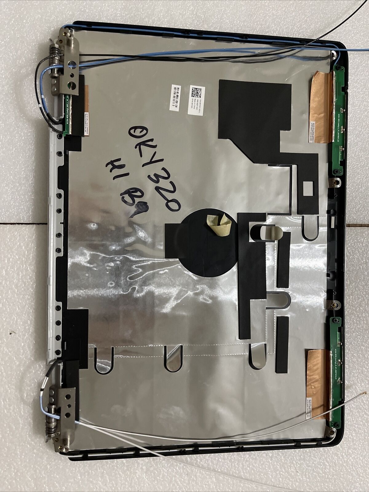NEW DELL INSPIRON 1525 1526 BACK TOP COVER BLACK HINGES WIRES XT981 KY320 H1 B9