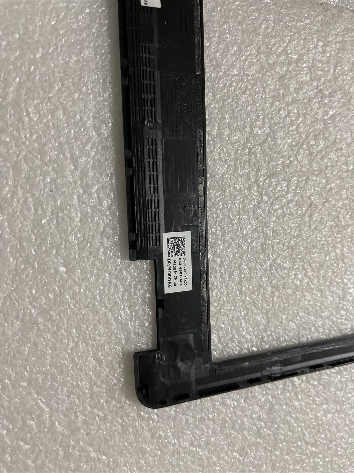GENUINE DELL LATITUDE E5570 LAPTOP LCD FRONT TRIM BEZEL 8VYRG 08VYRG H1 N4