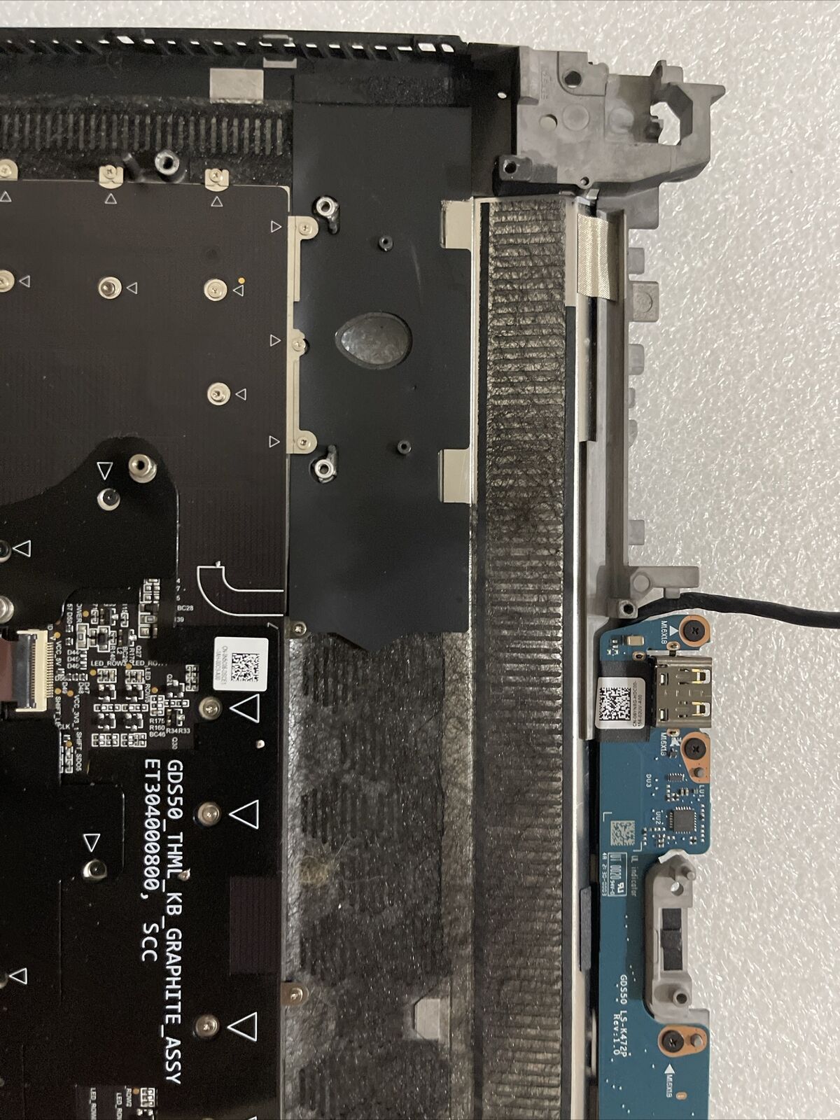 OEM Dell Alienware x15 R1 Laptop Palmrest Touchpad Keyboard  Extras 0V6M0K NT P6