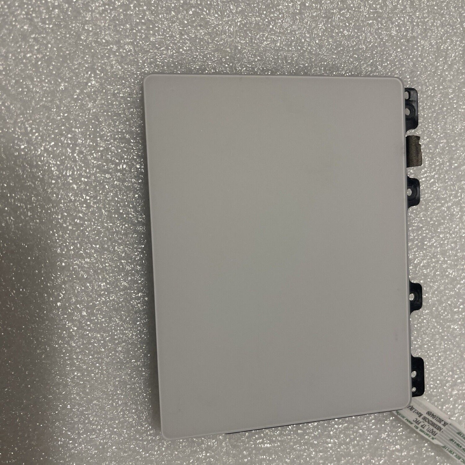 Dell OEM Alienware m17 R3 Touchpad Sensor White With Cable Gffct 13FJ3 B1
