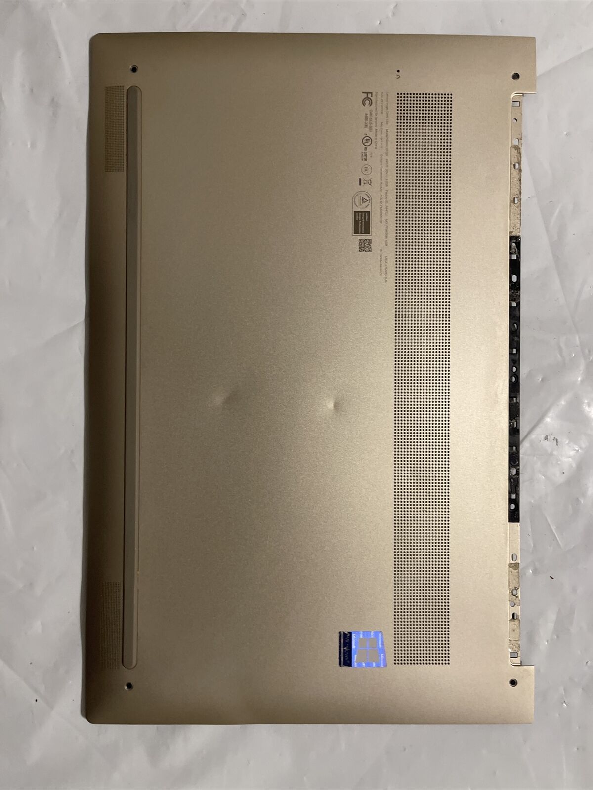 GENUIN LENOVO BACK COVER YOGA C940-14IIL 81Q9 0B9BT0000124 AM1ED000100 ata D3 H1