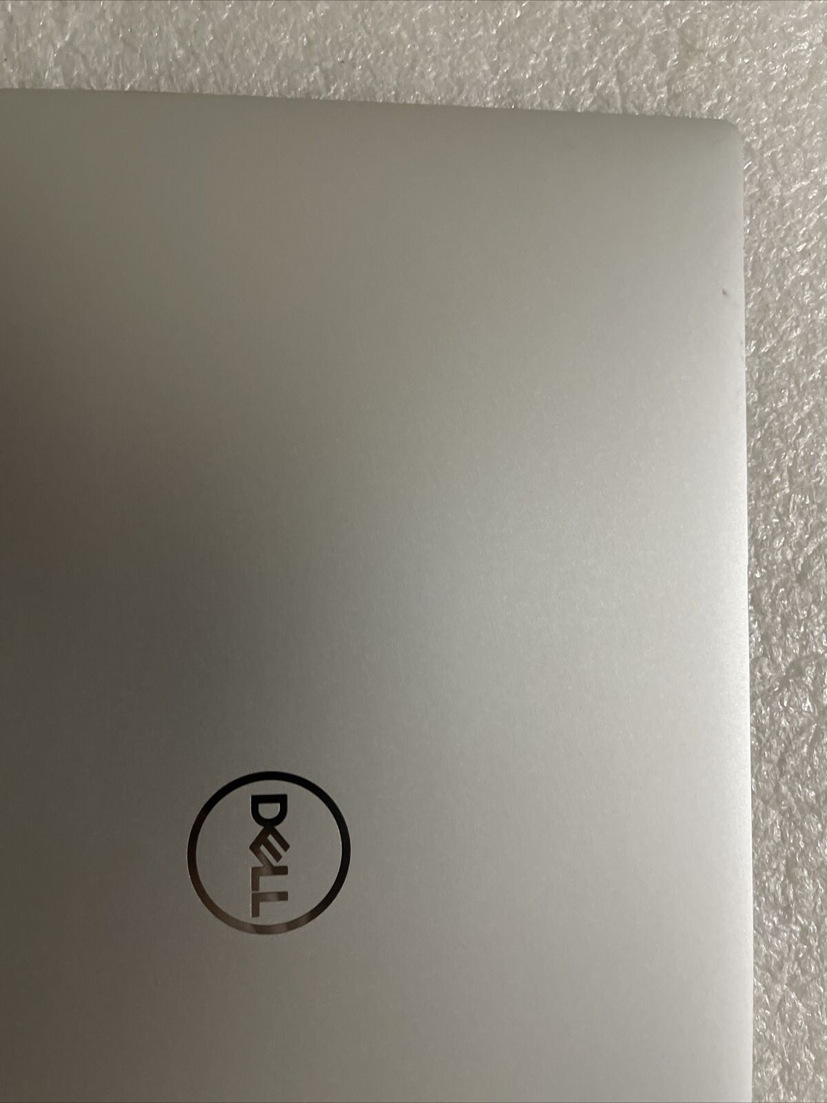 Defective Dell XPS 9320 Plus FHD+ 13.4" Touchscreen LCD Silver 29WPH B1D2