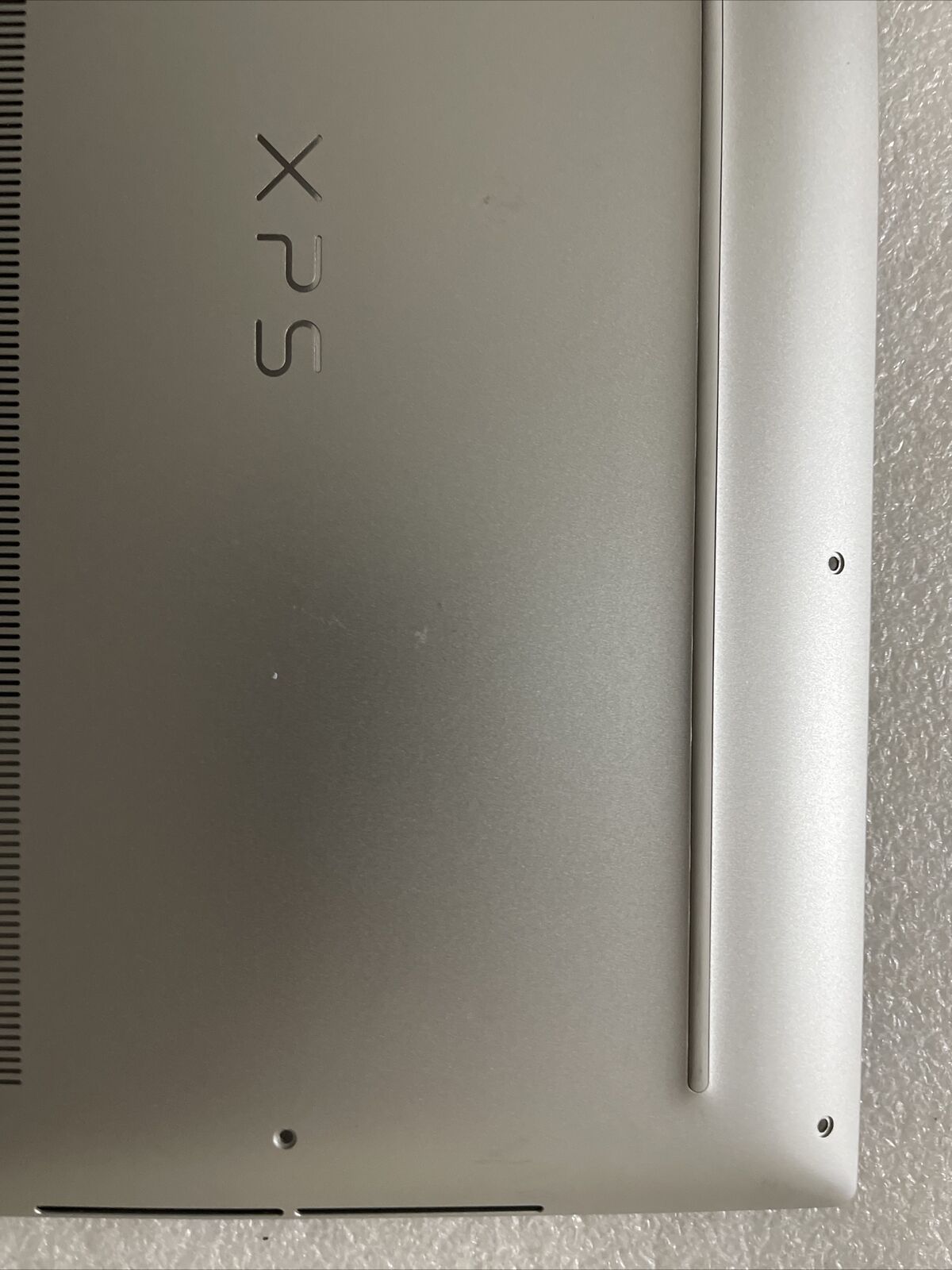 Genuine Dell XPS 9500 9510 Bottom Base Metal Cover Silver KVD7H DWT74 0DWT74 B6