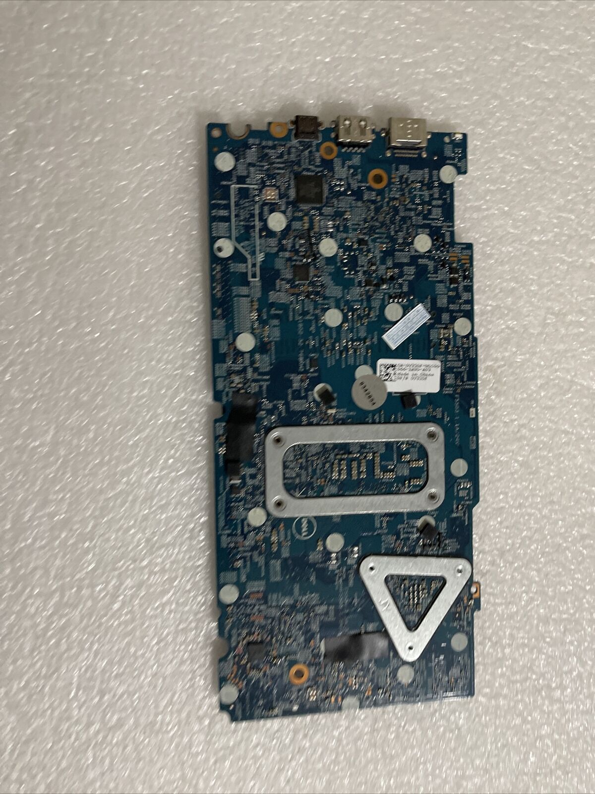 Dell INSPIRON Intel CORE i7-10510U 1.8GHZ, GeForce MX330, 2GBVRAM V32GF H1 B2