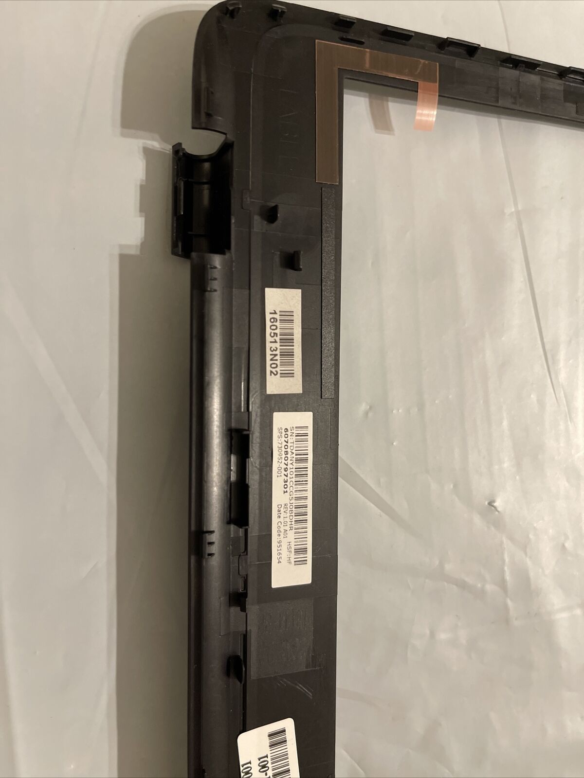 New Genuine HP  Hwlewlett Packard Laptop DISPLAY BEZEL - 735781-001 735781 ata