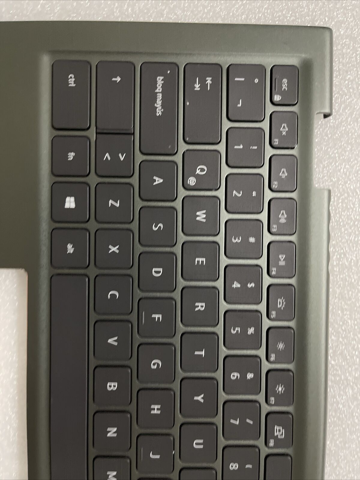 Genuine DELL INSPIRON 7415 PALMREST BACKLIT Spanish KEYBOARD D7TNC  VJ2PX K1 P9