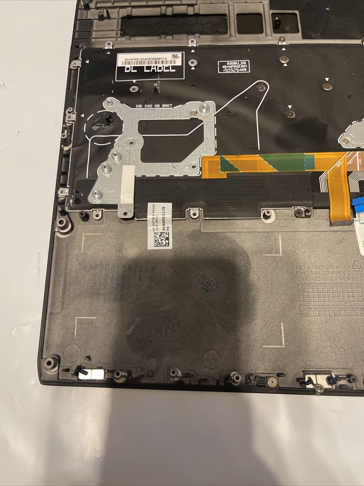 Genuine Dell Alienware M15 15.6" Laptop Palmrest Touchpad Keyboard VNPDJ P4 T3