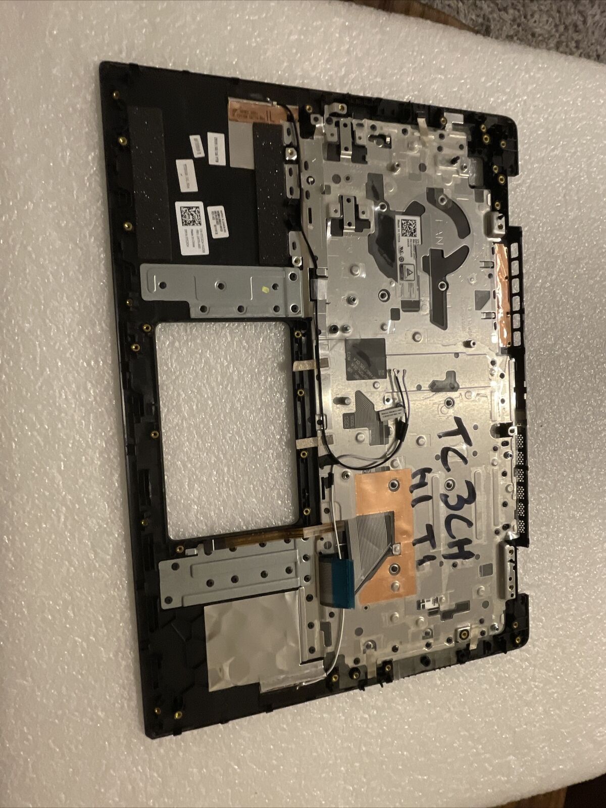 Dell Vostro 14 5490  Palmrest US EnglishKeyboard V5490 TC3CH H1 T1 Dented Corner