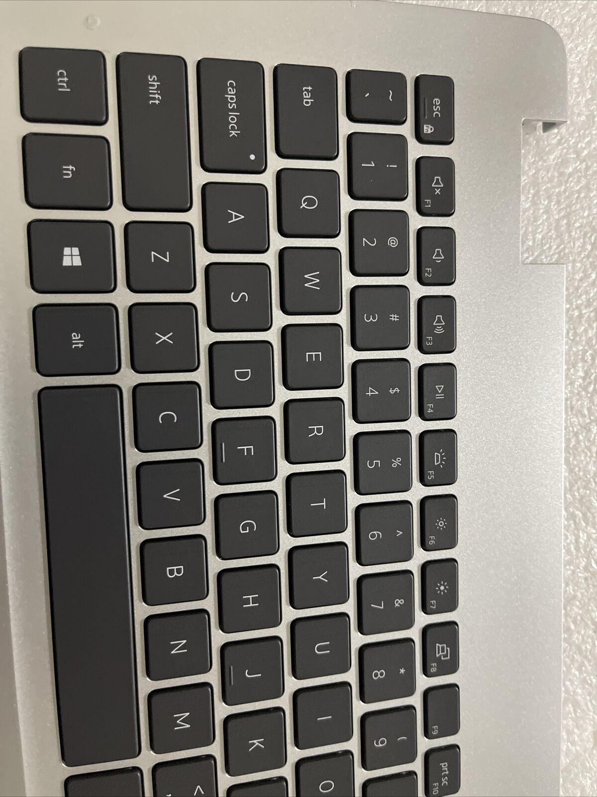 Dell Inspiron 5593 Palmrest Backlit US Eng Keyboard W Type-C 07G0RN 7G0RN R8 P5