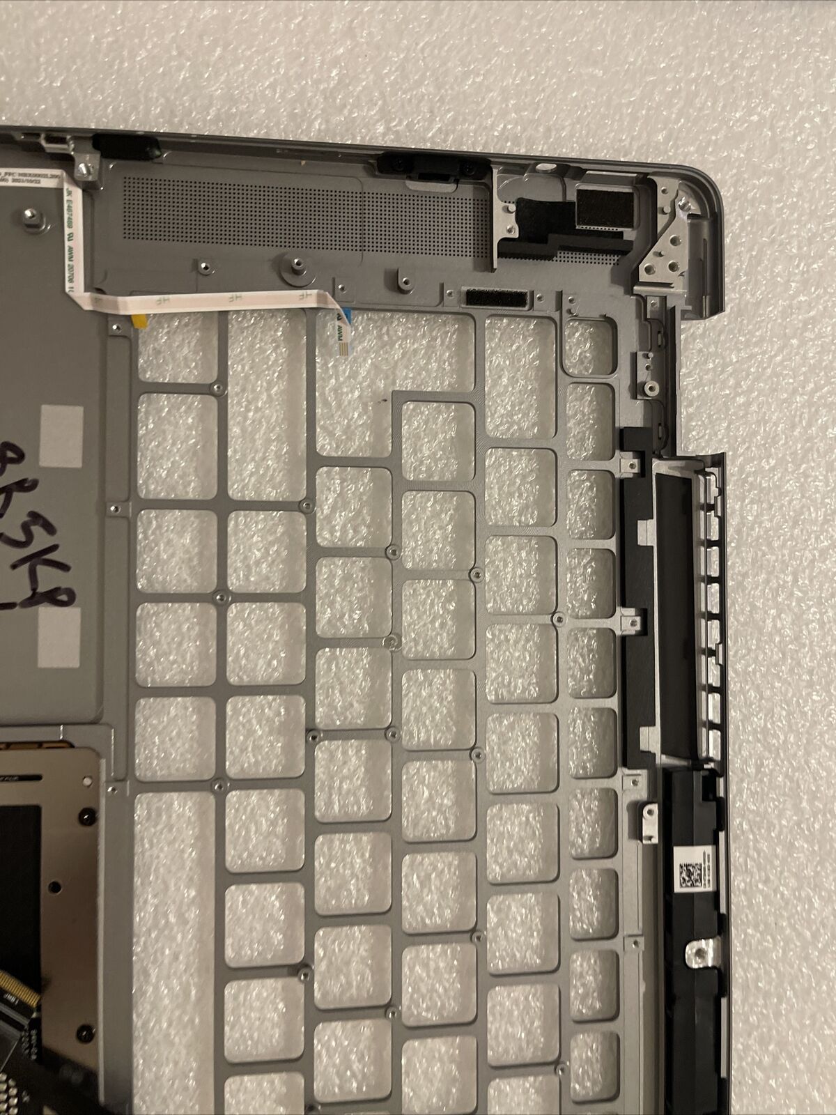 New Dell OEM Latitude 9520 Palmrest Touchpad No SC 3HVVG 07XD0 8R5KP H1 P6