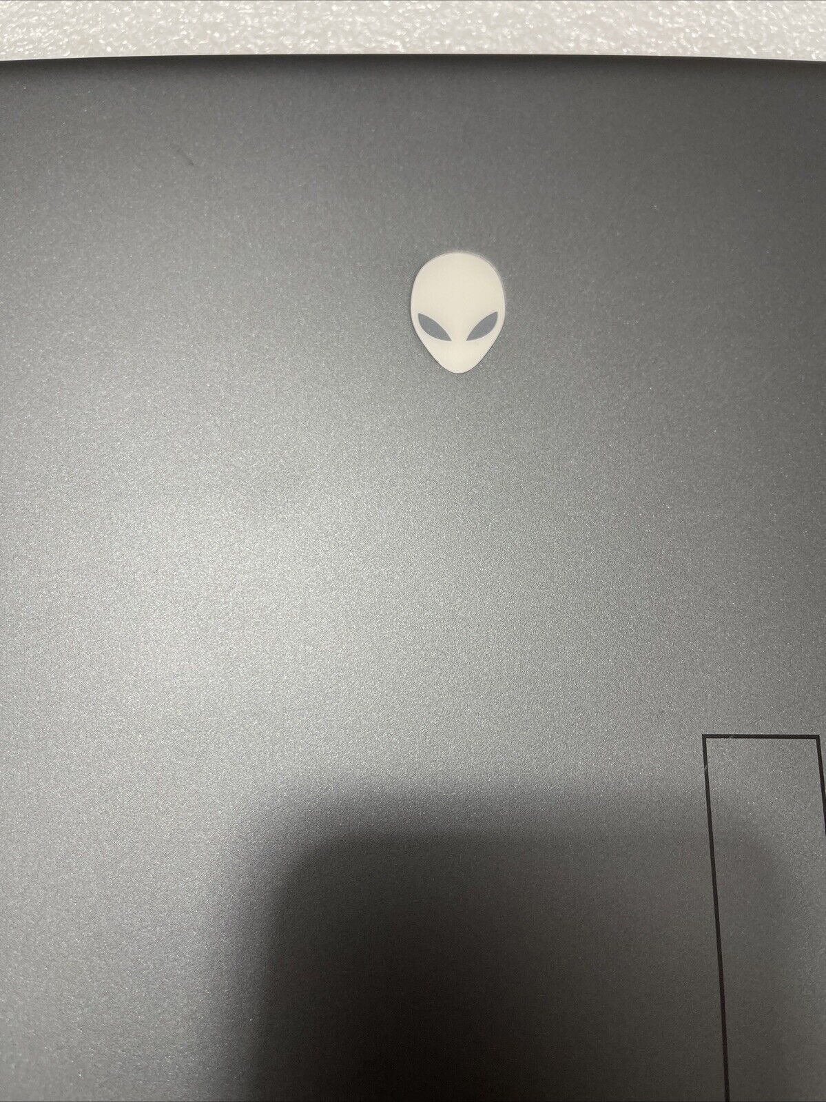 Dell Alienware m17 R5 AMD 165Hz FHD LCD Screen  DY3T6 35CVT H6F3