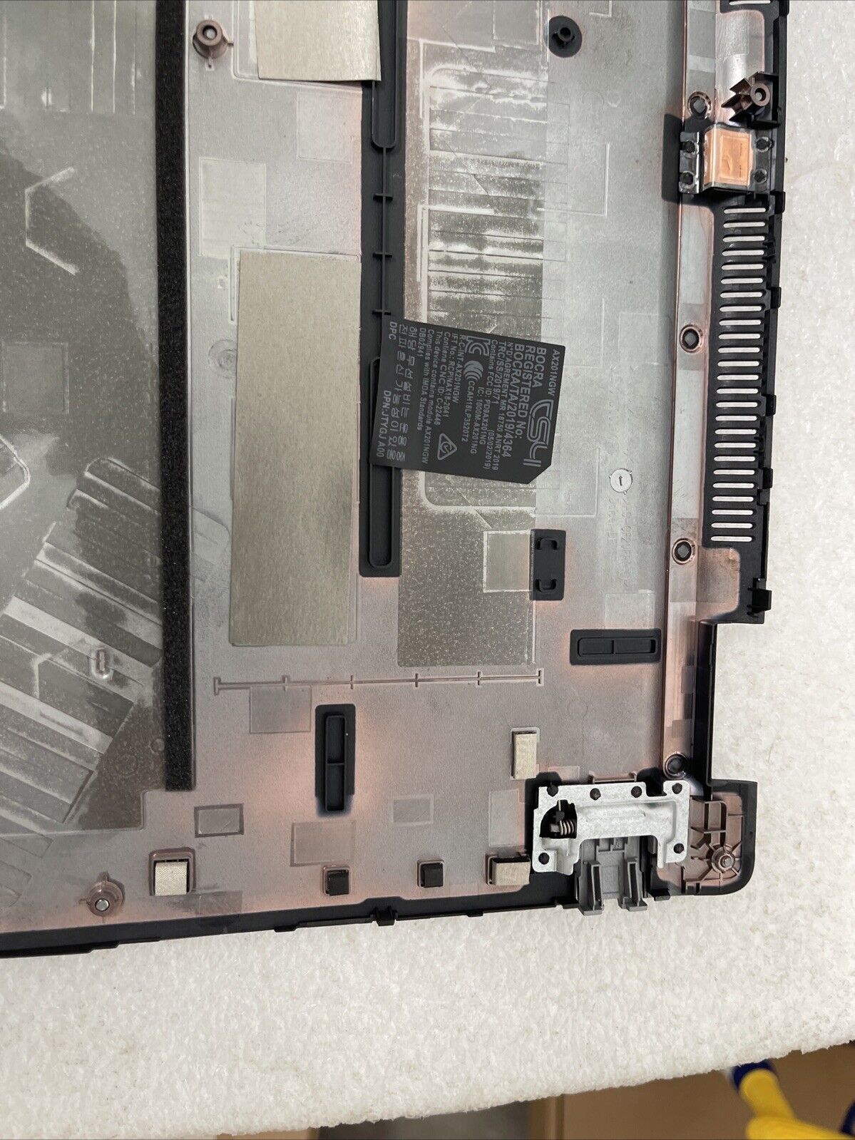 Genuine Dell Latitude 5520 Silver Bottom  Base Cover Lower 03C21P 3C21P NG T8