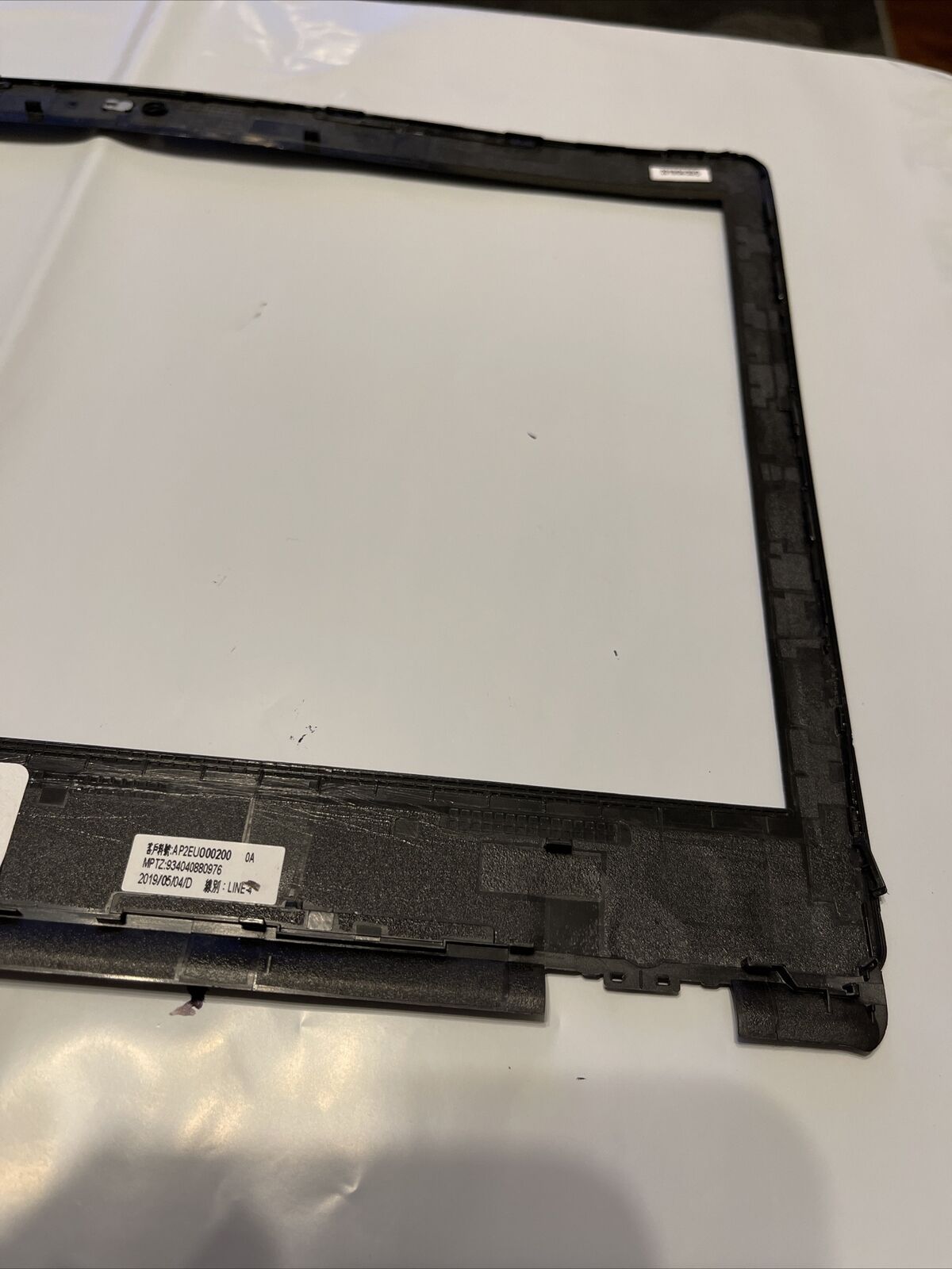 Dell OEM Inspiron 3000 3482 3482 3493 14" Front Trim LCD Bezel Y5J01 0Y5J01  N1