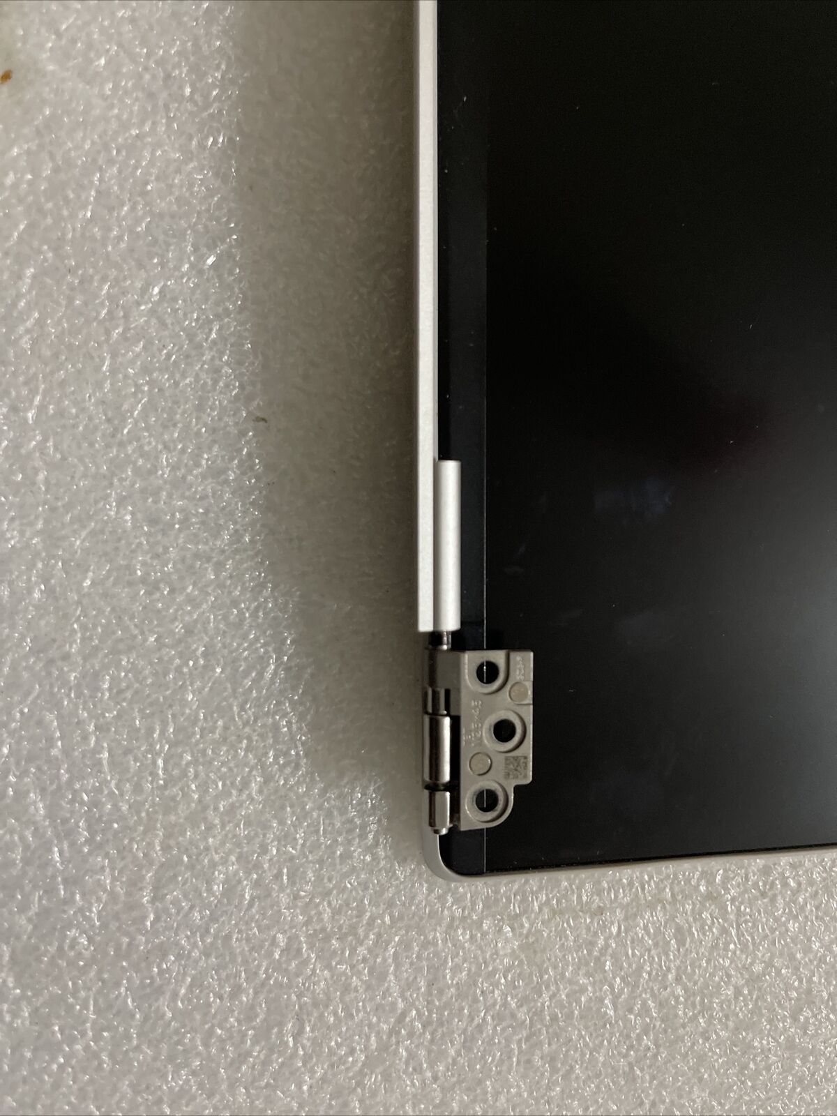 Defective Dell XPS 9320 Plus 13.4" FHD LCD Non Touch Screen Silver 07G0RW KND2