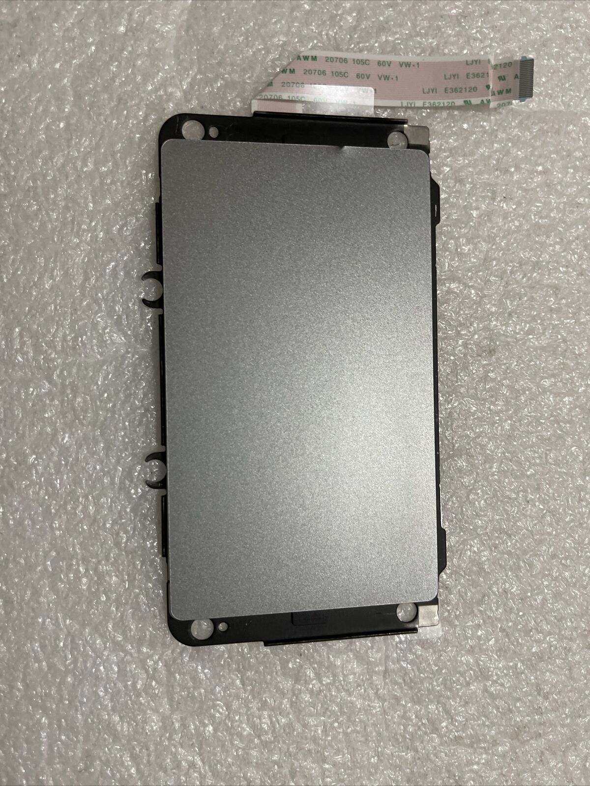 Genuine Dell Latitude 3540 E3540 Laptop Touchpad   W Cable  VCJDN 0DVR0W C1 T4