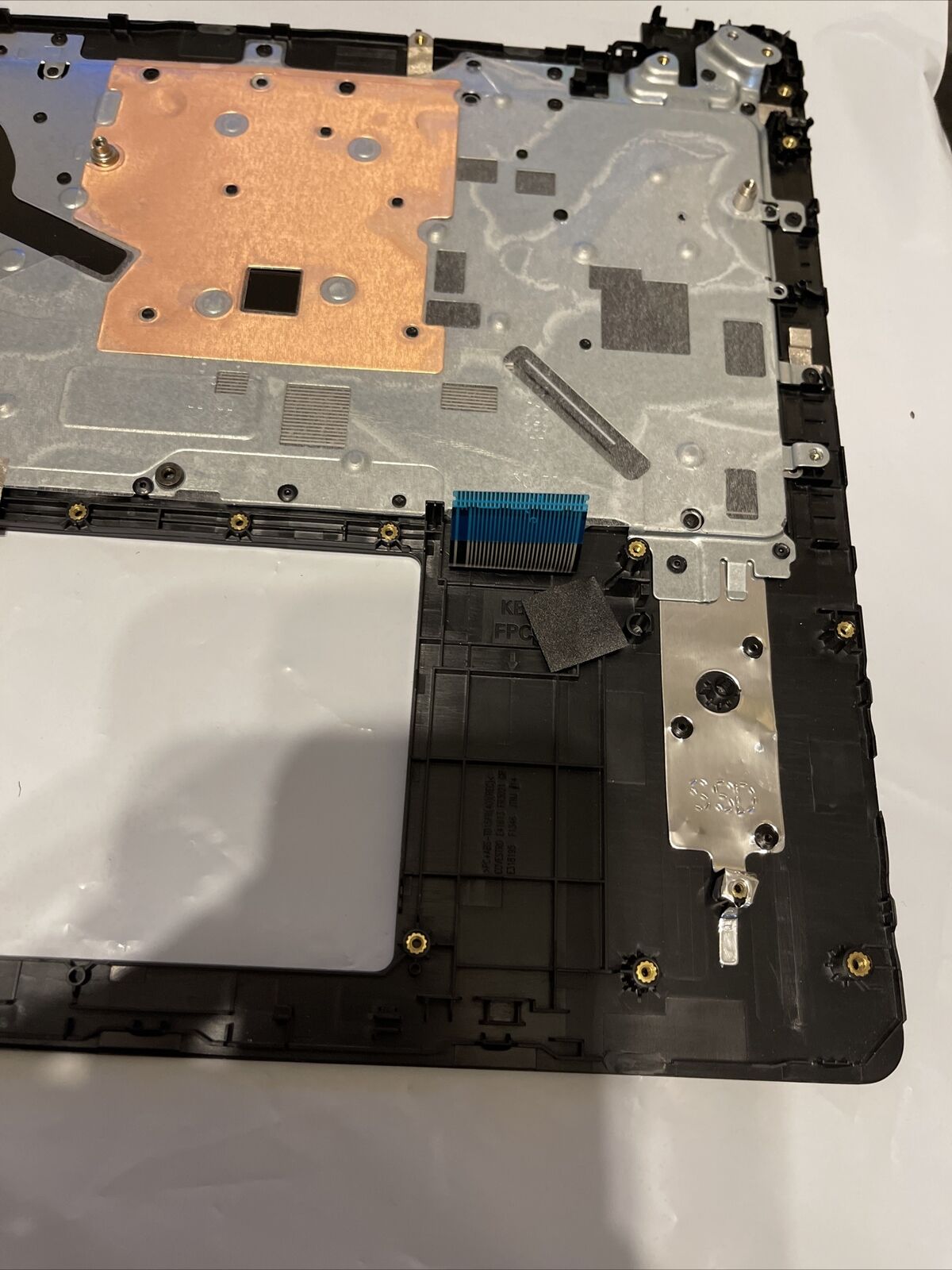 Dell Inspiron 15 3000 Laptop Palmrest Touchpad US/EN Keyboard P4MKJ P3 T2