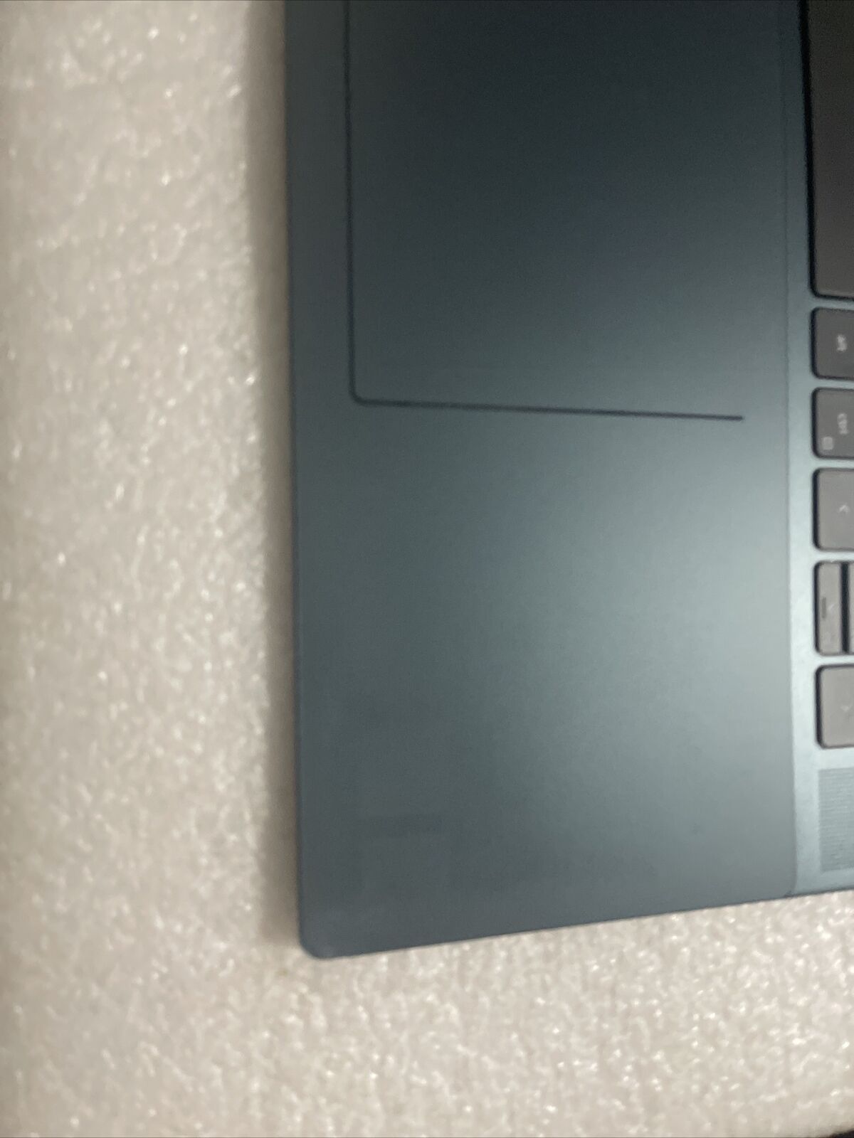 DELL INSPIRON 7620 2in1 Laptop PALMREST US BCL KEYBOARD HH9P4 KaP4 Dented Corner