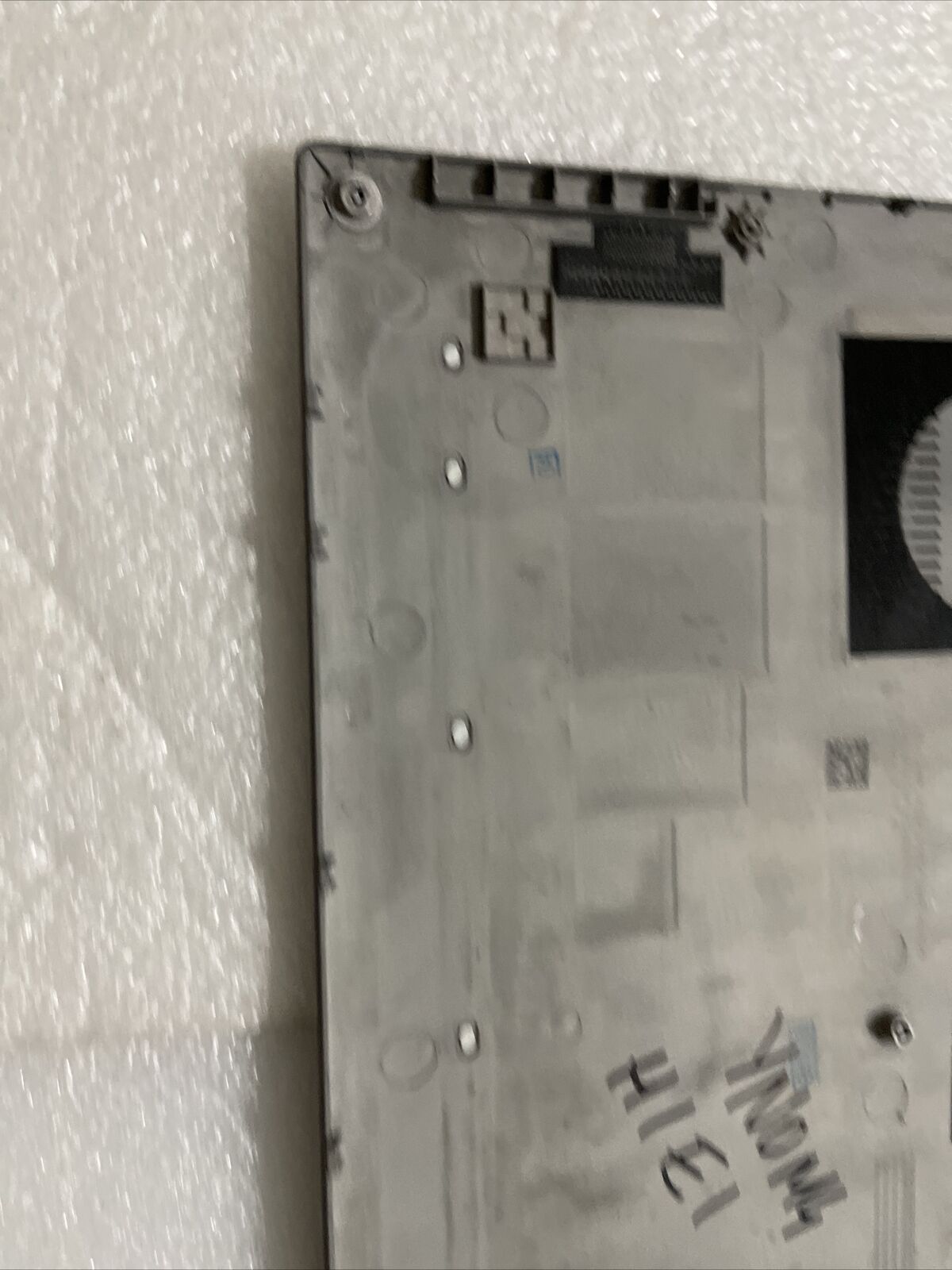 Genuine Dell Latitude 7420 E7420 Bottom Base Cover 0YN0M4 YN0M4 H1E1B3 Grade B