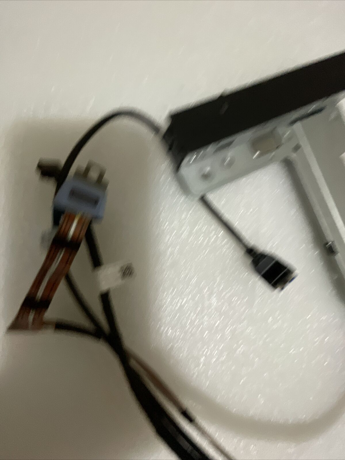 Genuine Dell PowerEdge R940 Server Right Rack Ear w/ Cable 9T7PW XX9J2 6HM7D K1