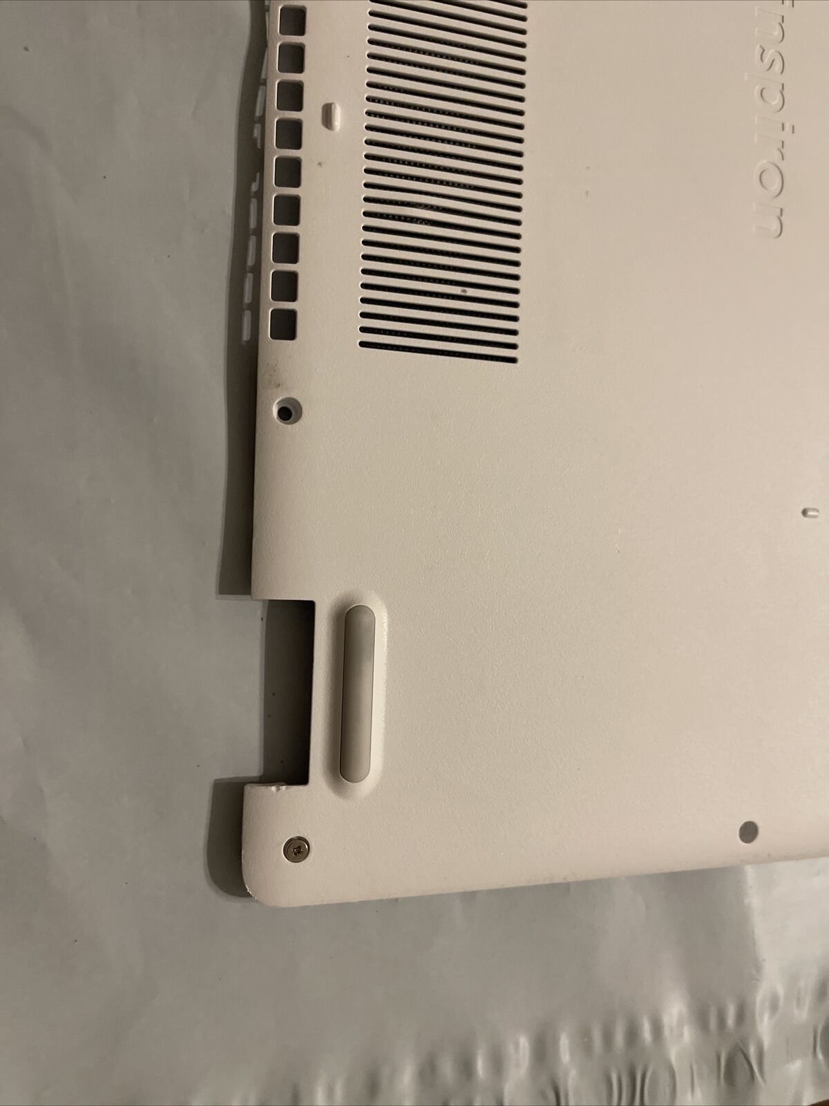 Genuine Dell Inspiron 3505 Laptop Bottom Base Cover White 3WNYX 03WNYX C1