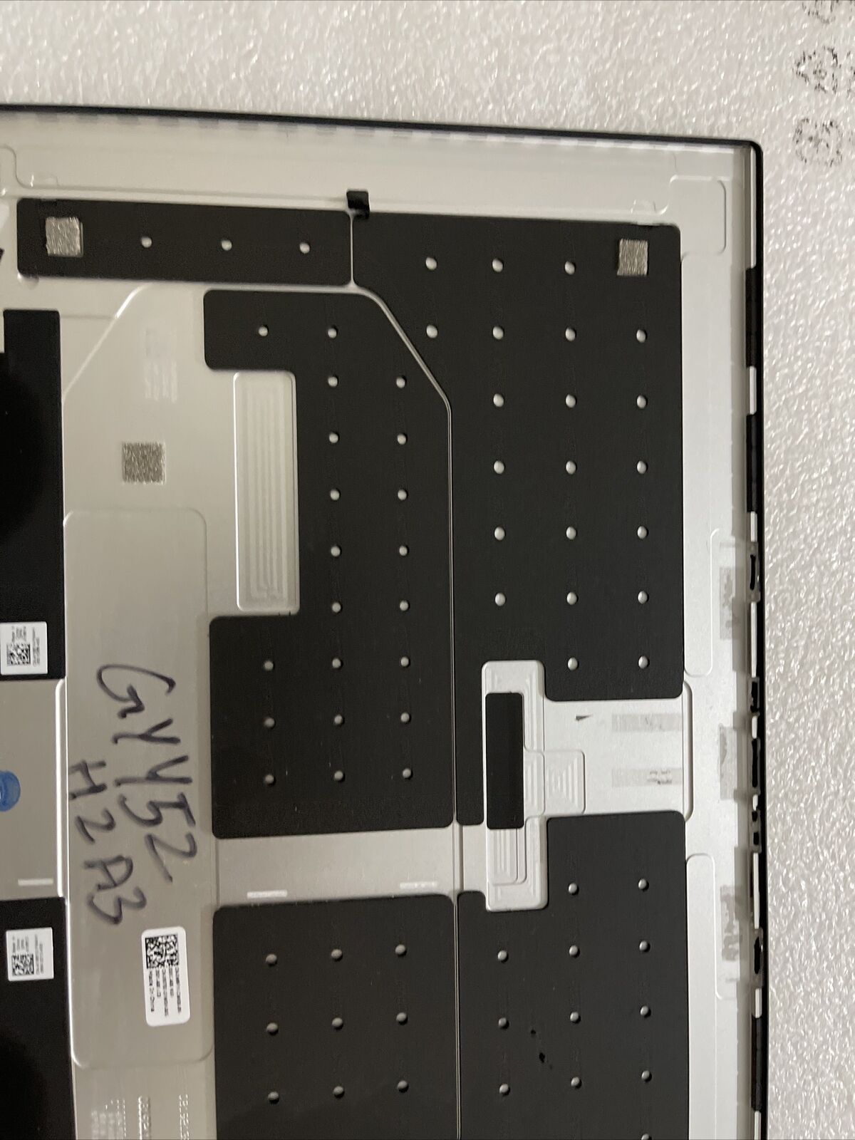 Dell OEM XPS 15 9500 FHD LCD Back Cover Panel w/ Hinges No-TS GYY52 0GYY52 H2 A3