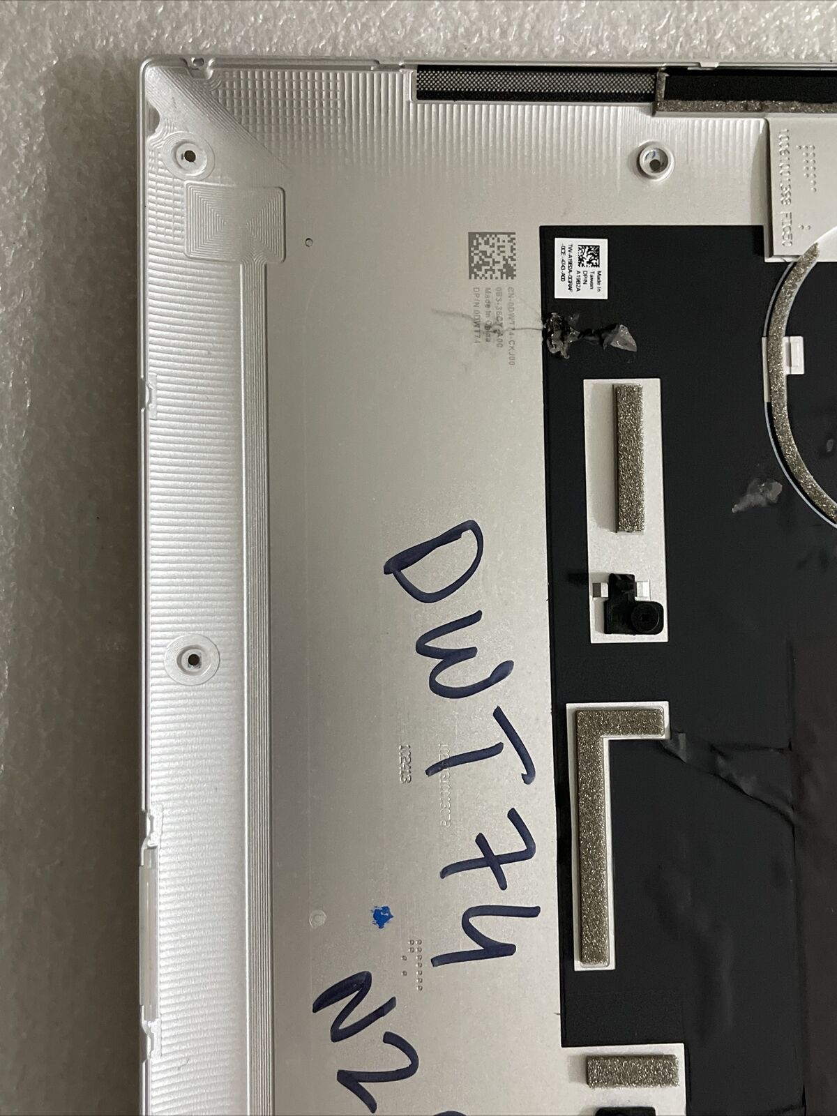 Genuine Dell XPS 9500 9510 Bottom Base Metal Cover Silver KVD7H DWT74 0DWT74 B6