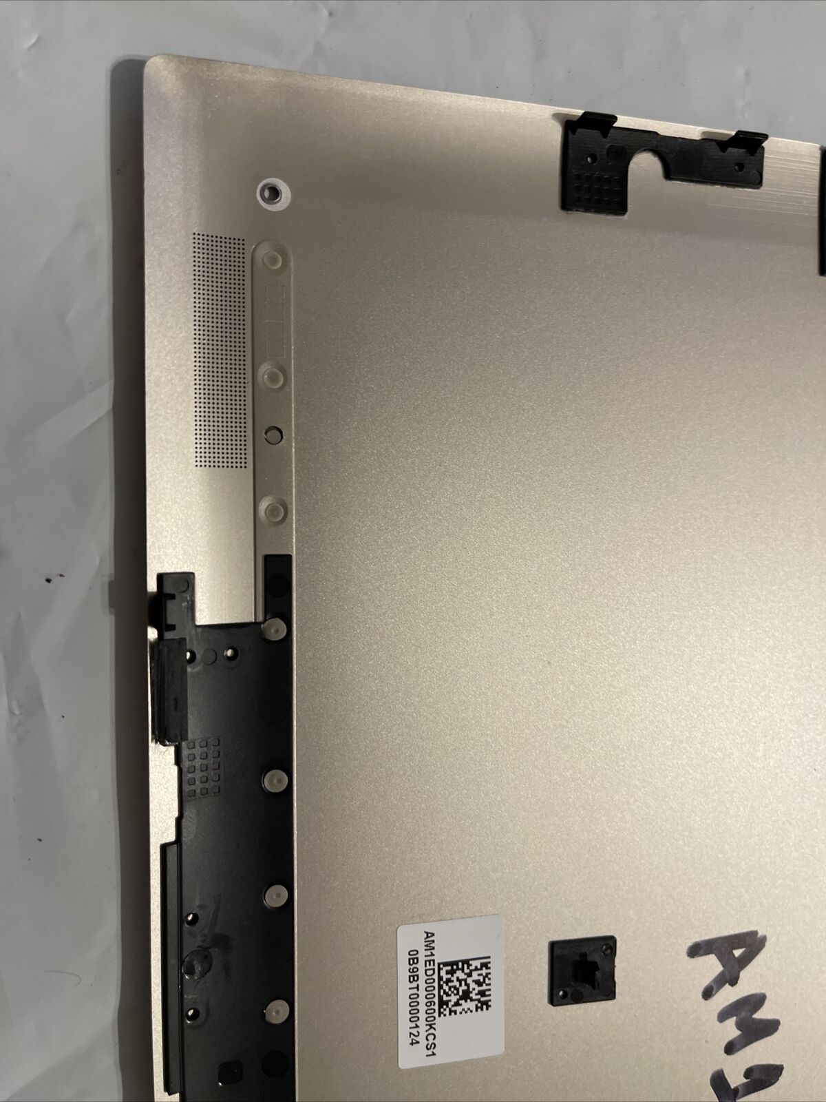 GENUINE LENOVO BACK COVER YOGA C940-14IIL 81Q9 0B9BT0000124 AM1ED000100 ata D3